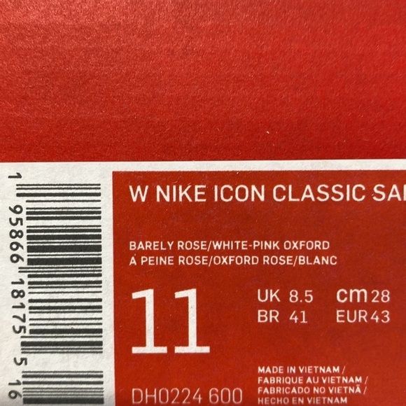 Nike Icon Classic Platform Sandals - Picture 14 of 14